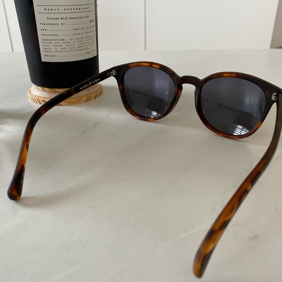 Le Specs Polarized Bandwagon Sunglasses main image 4